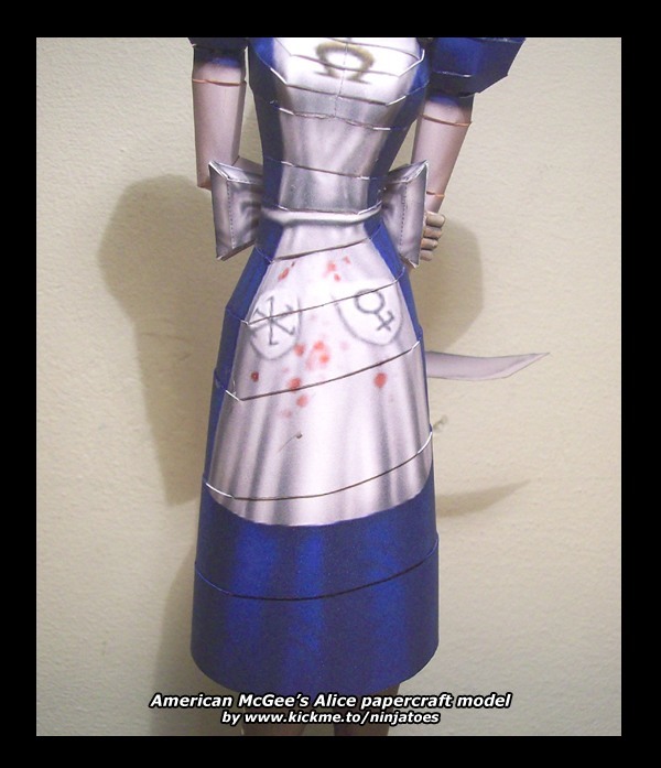 Алиса (American McGee-s Alice) paper model