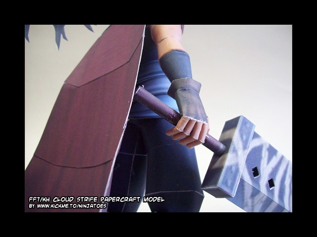 Клауд Страйф (Final Fantasy) paper model