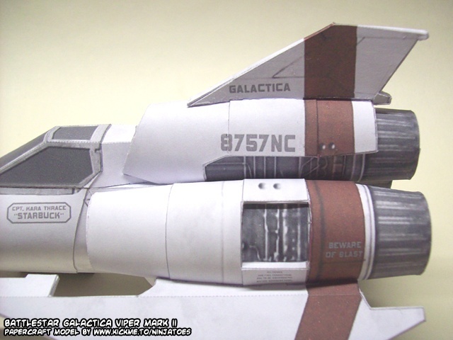 Космический истребитель Viper Mk.II (Звездный крейсер Галактика) paper model