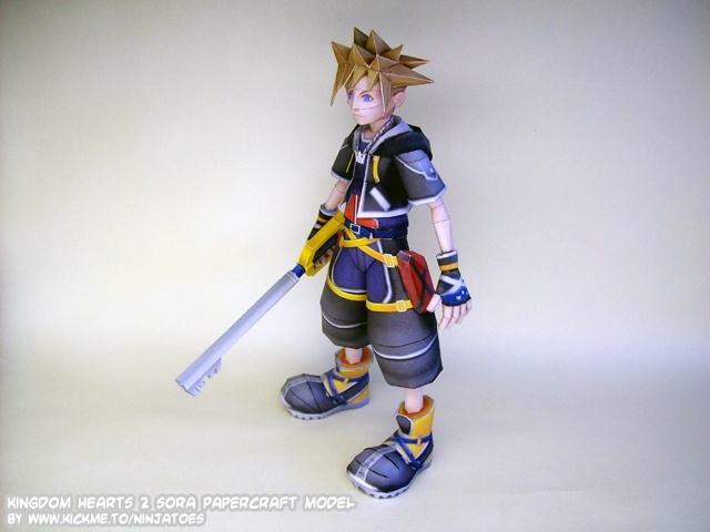 Сора (Kingdom Hearts) paper model