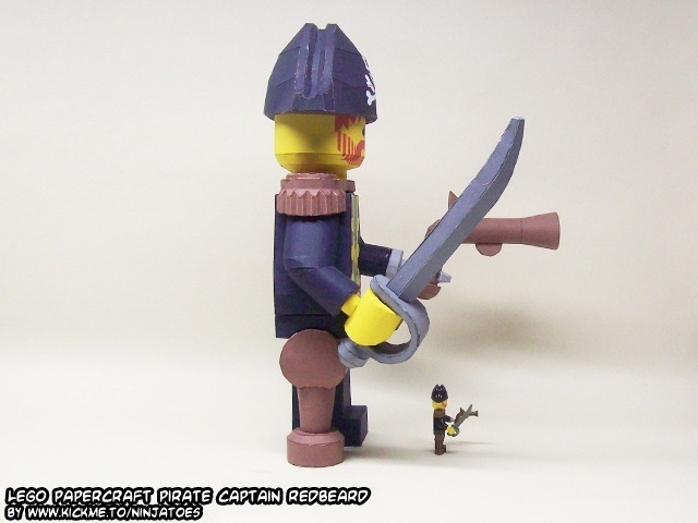 Капитан Рэдберд (ЛЕГО) paper model