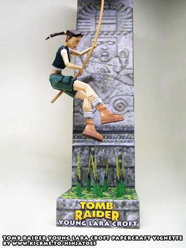 Молодая Лара Крофт (Tomb Raider) paper model
