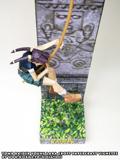 Молодая Лара Крофт (Tomb Raider) paper model