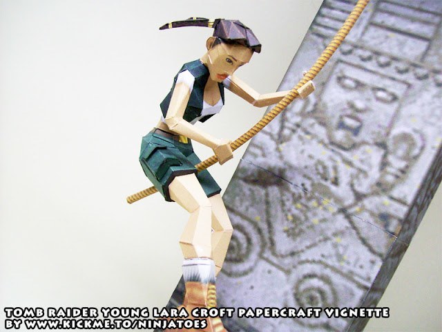 Молодая Лара Крофт (Tomb Raider) paper model