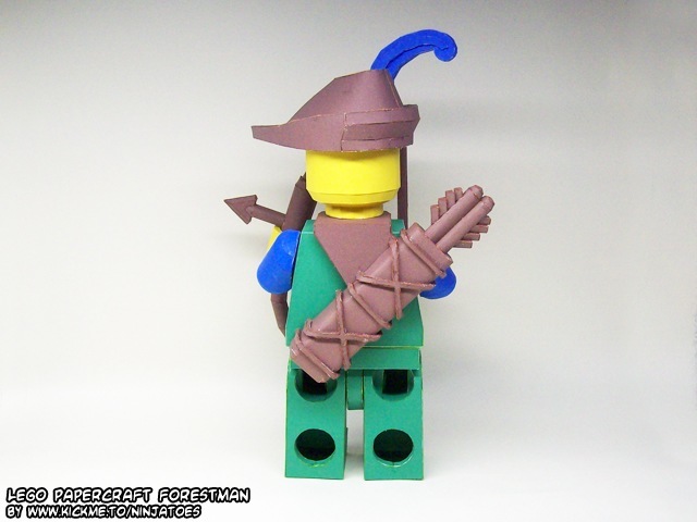 Лесник (ЛЕГО) [синий] paper model
