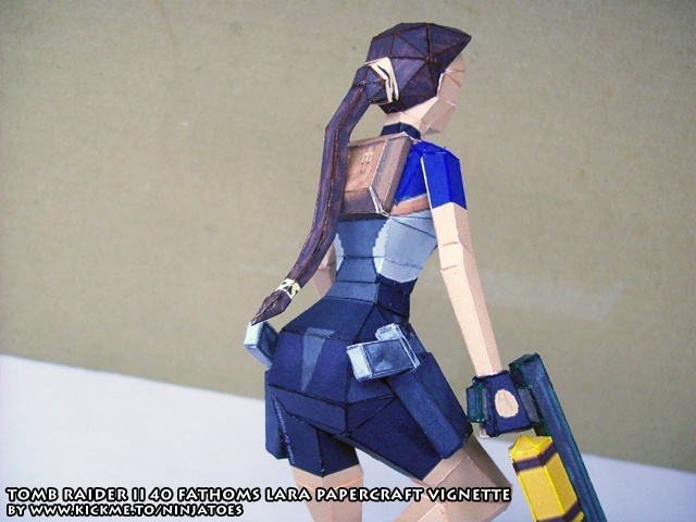 40 саженей Лары Крофт (Tomb Raider) paper model