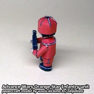 Пехотинец Orange Star Infantry (Advance Wars) paper model