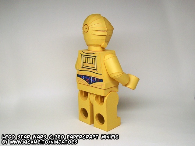 Робот C-3PO (ЛЕГО) paper model