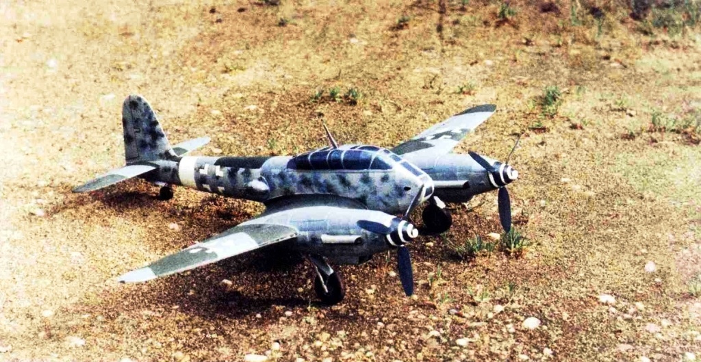 Maly Modelarz - 1-2/1999 - Истребитель-бомбардировщик Messerschmitt Me.410 Hornisse magazine