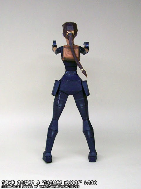 Лара Крофт и пристань на Темзе (Tomb Raider) paper model