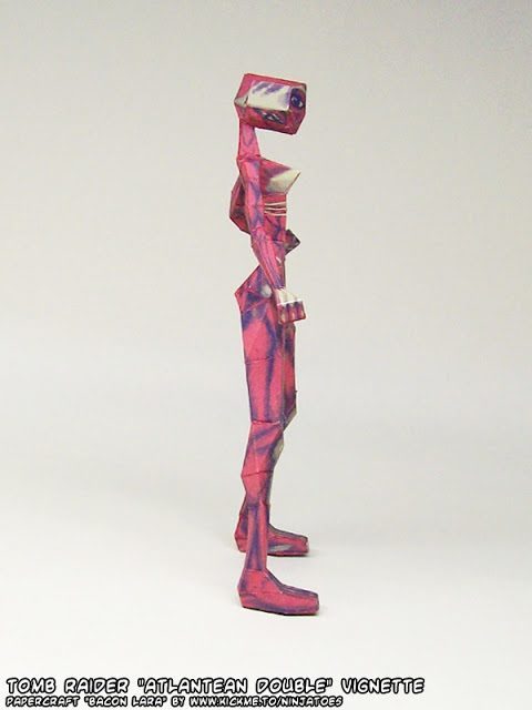 Лара Крофт и Доппельгангер (Tomb Raider) paper model