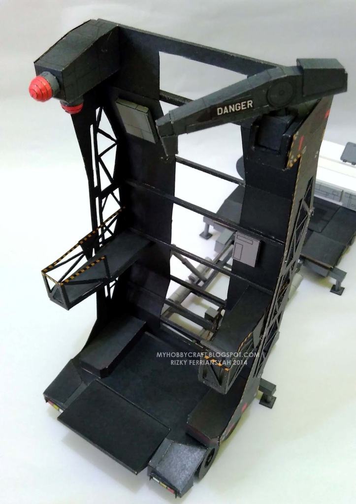 Тягач Type 99 Labor Carrier (Полиция будущего) paper model