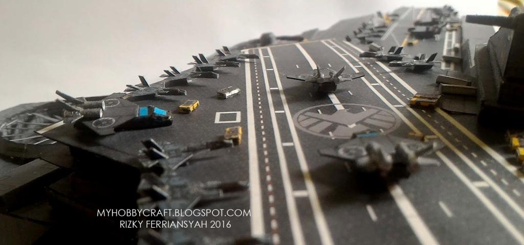 Летающий авианосец Helicarrier (Мстители) paper model