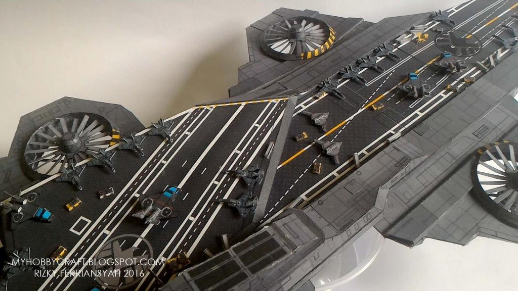 Летающий авианосец Helicarrier (Мстители) paper model