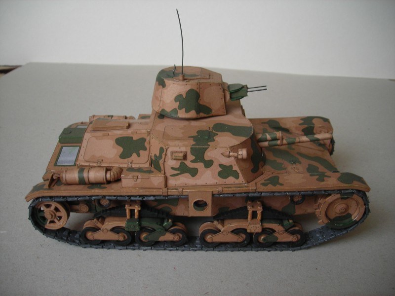 Modelik - 4/2002 - Танк M11/39 magazine