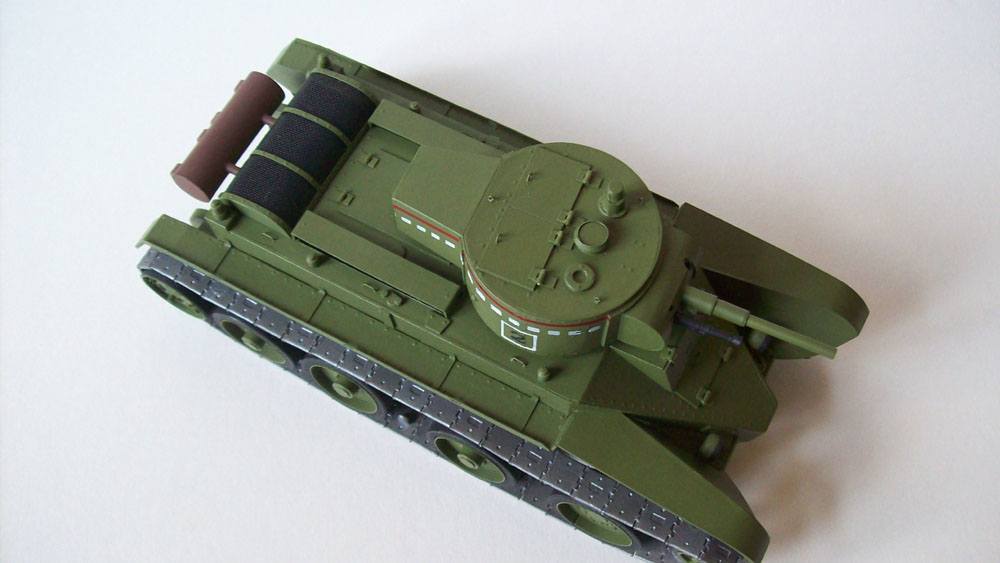 Modelik - 12/2002 - Танк БТ-5 magazine