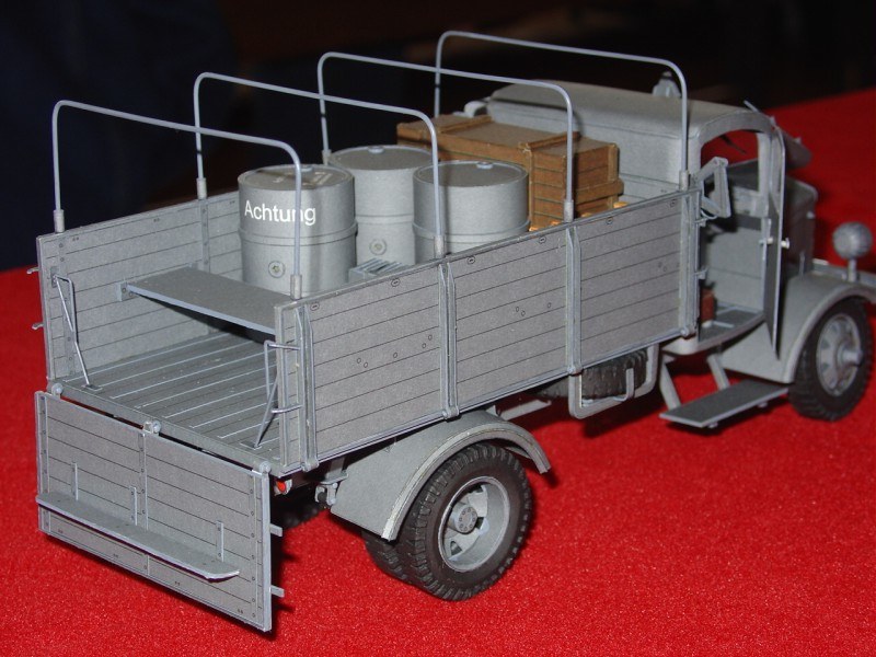 Modelik - 10/2003 - Грузовик Mercedes-Benz L 3000 magazine