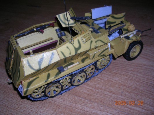 Modelik - 11/2003 - Бронетранспортер SdKfz 250-1 (alt) magazine