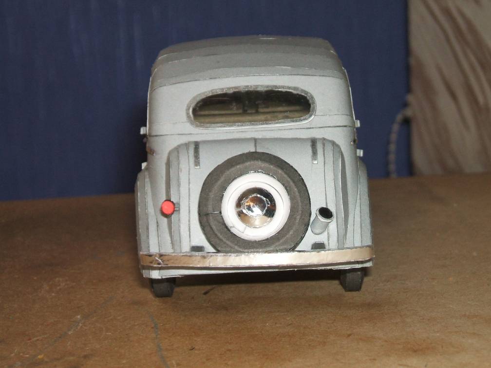 W.M.C. Models - 02/2011 (9) - Автомобиль Москвич-400 / Opel Kadett 1938 magazine