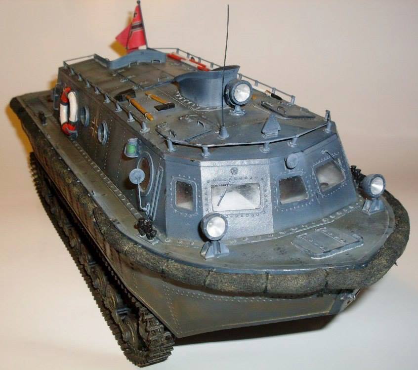 W.M.C. Models - 04/2011 (11) - Плавающий тягач Landwasserschlepper magazine