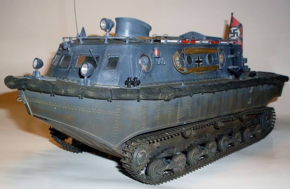 W.M.C. Models - 04/2011 (11) - Плавающий тягач Landwasserschlepper magazine