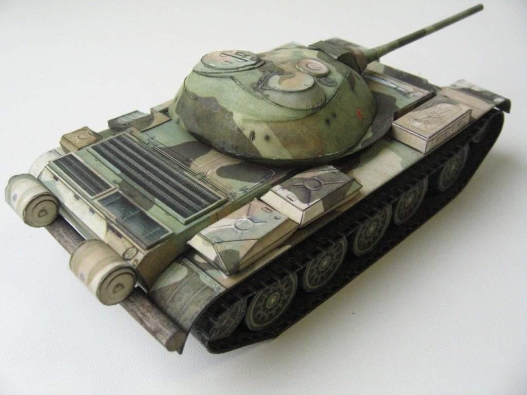 Бронекоробочка - 001 - Танк Т-54 magazine