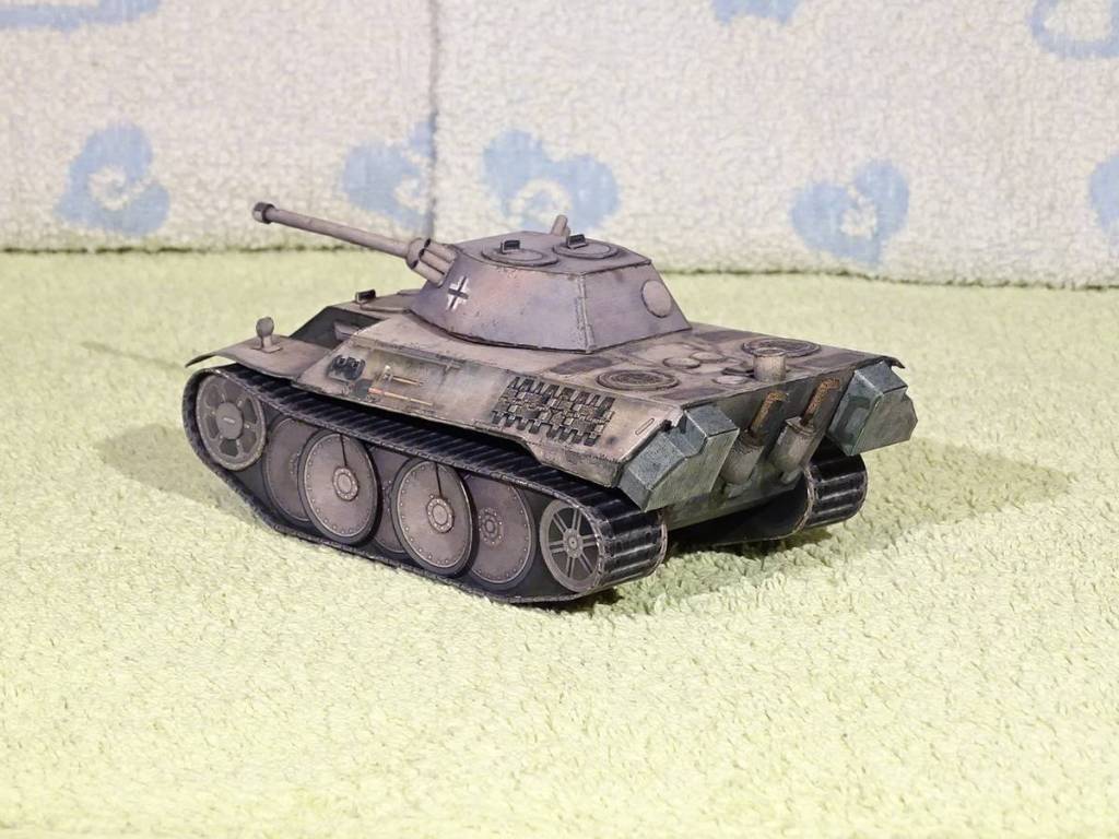 Макет танка - 002 - Танк VK 1602 Leopard magazine