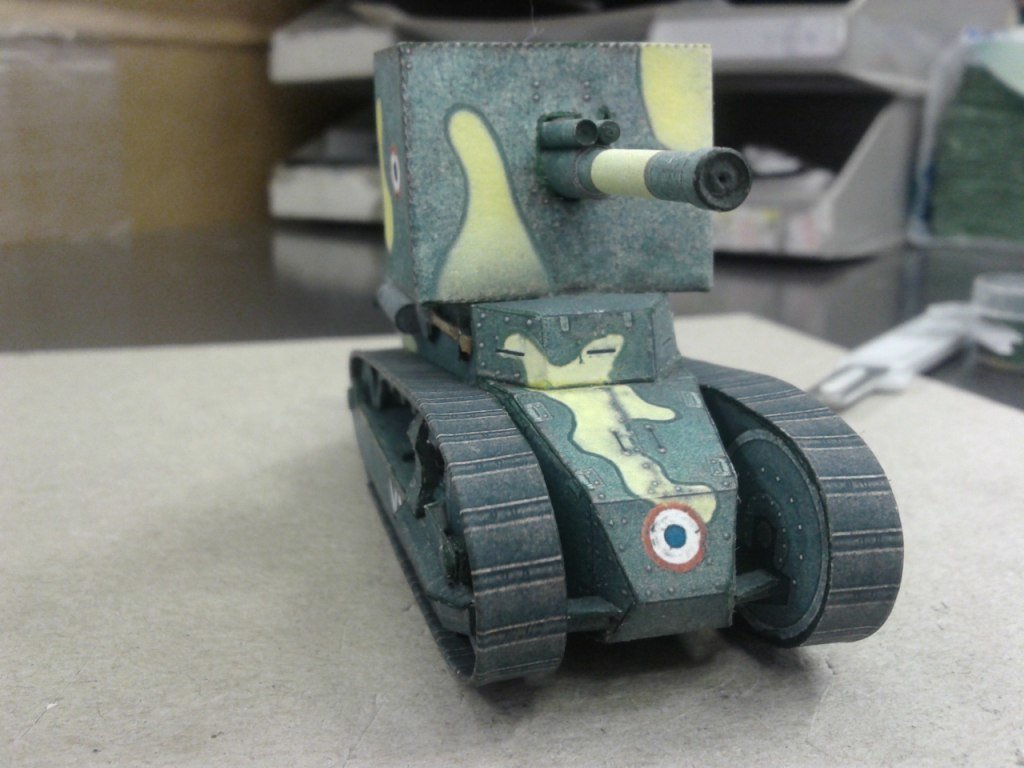 Макет танка - 012 - Танк Renault FT magazine