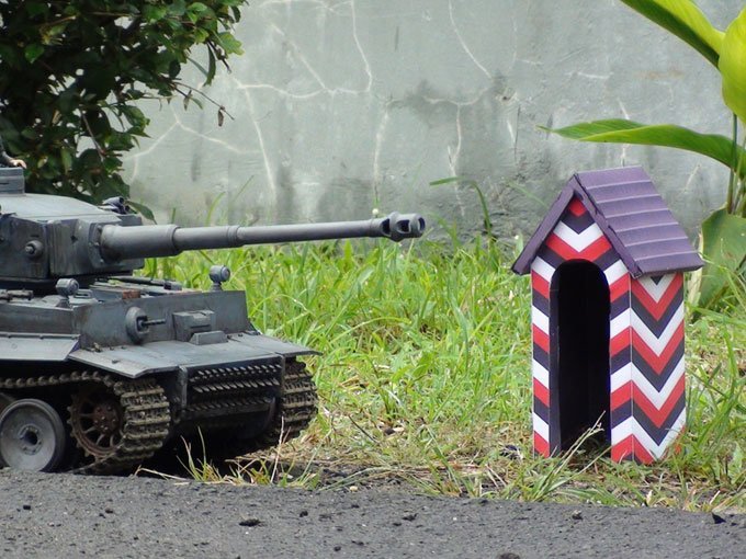 Немецкая сторожевая будка paper model