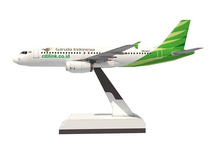 Авиалайнер Airbus A320 Garuda Indonesia paper model