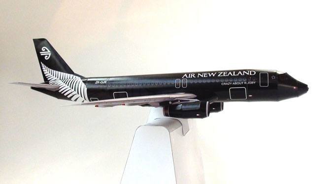 Авиалайнер Airbus A320 Air New Zealand paper model