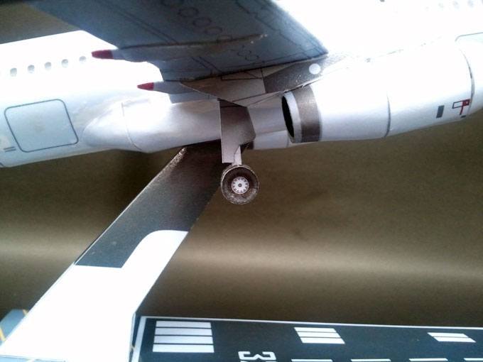 Авиалайнер Airbus A320 Philippine Airlines paper model