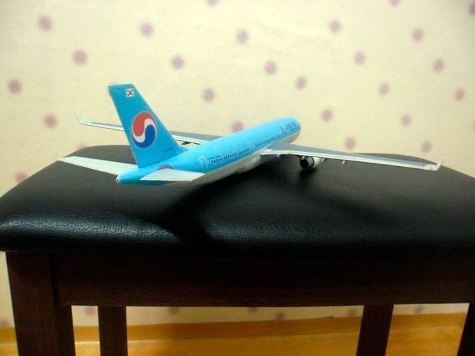 Авиалайнер Airbus A330 Korean Air paper model
