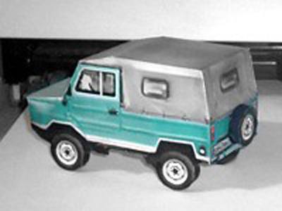 Автомобиль ЛуАЗ-1302 paper model