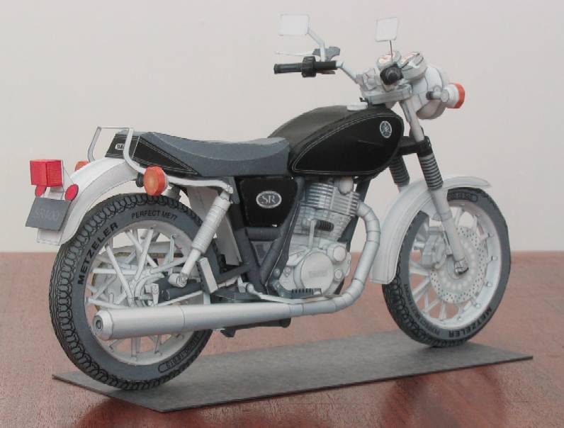 Мотоцикл Yamaha SR400 paper model