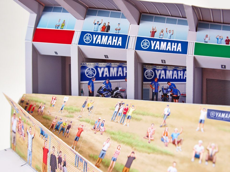Диорама Мир гонок MotoGP paper model