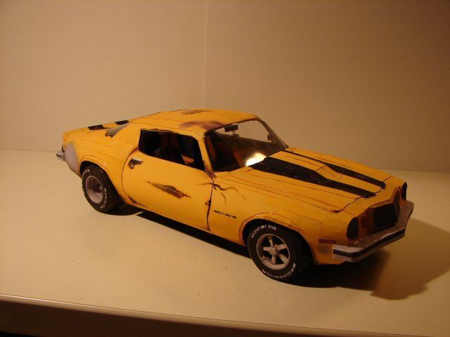 Трасформер Бамблби Chevrolet Camaro 1976 (Трансформеры) paper model
