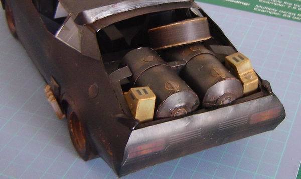 Автомобиль Перехватчик (Безумный Макс) paper model