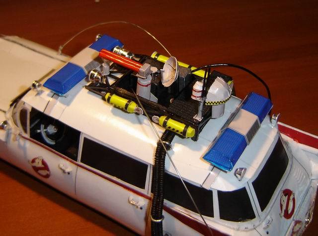 Автомобиль Ecto-1 (Охотники за привидениями) paper model