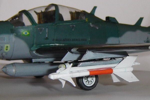 Самолет Embraer EMB 314 Super Tucano paper model