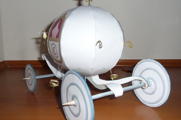 Карета для Золушки paper model