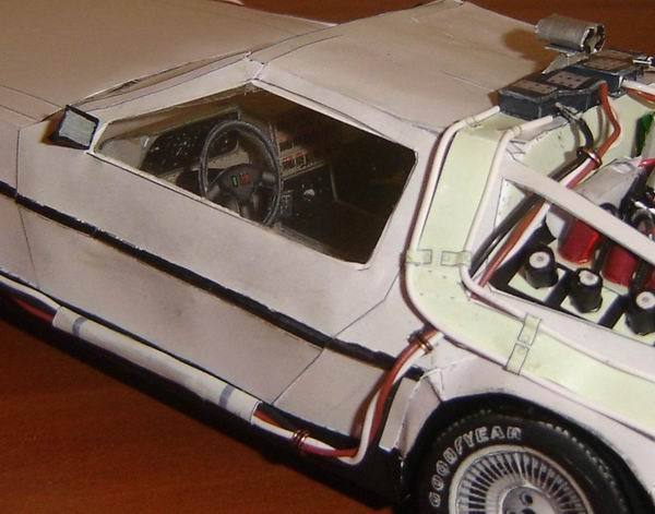 Автомобиль DeLorean DMC-12 (Назад в будущее) paper model