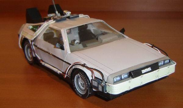 Автомобиль DeLorean DMC-12 (Назад в будущее) paper model