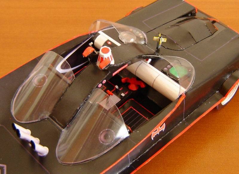 Бэтмобиль 1966 (Бэтмен) paper model