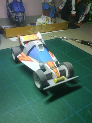 Автомобиль Dash-1 Emperor (Dash! Yonkuro) paper model