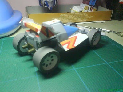Автомобиль Dash-1 Emperor (Dash! Yonkuro) paper model