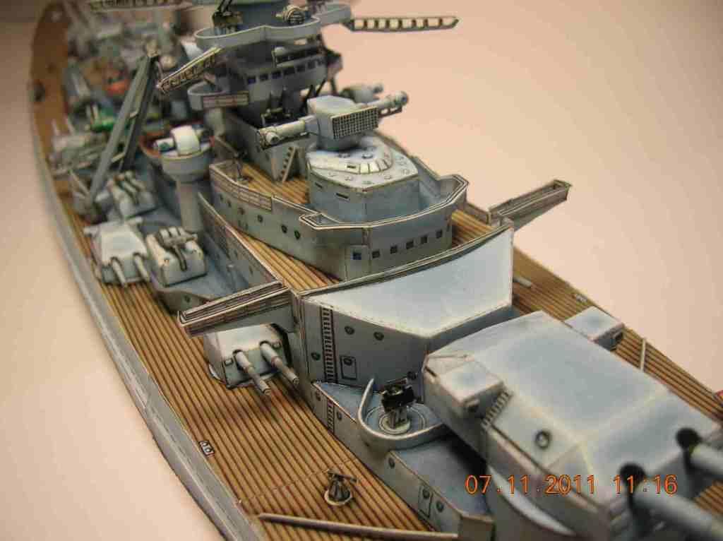 Линкор Бисмарк paper model