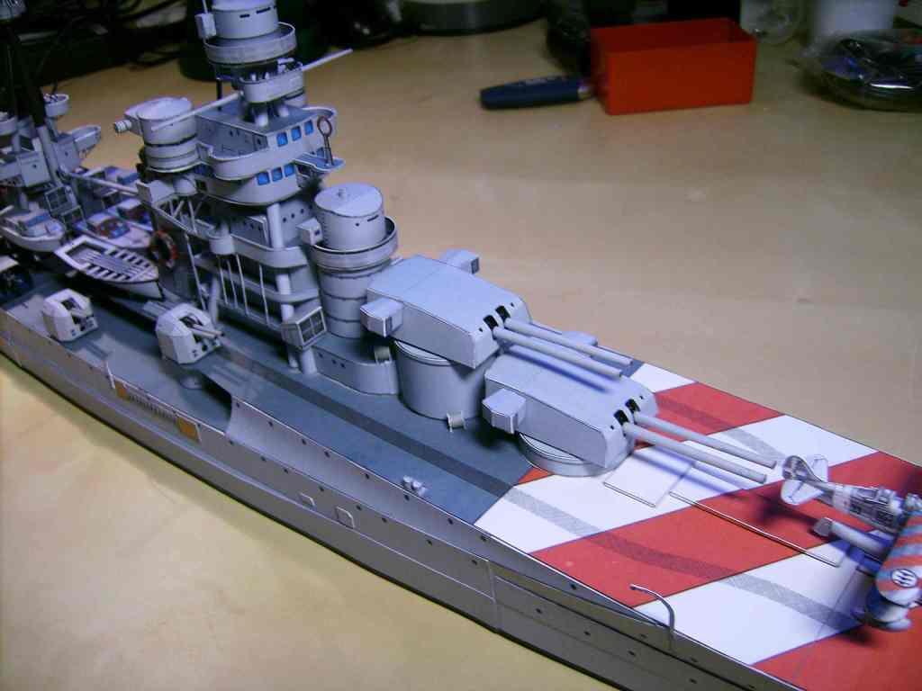 Крейсер Зара / Zara paper model