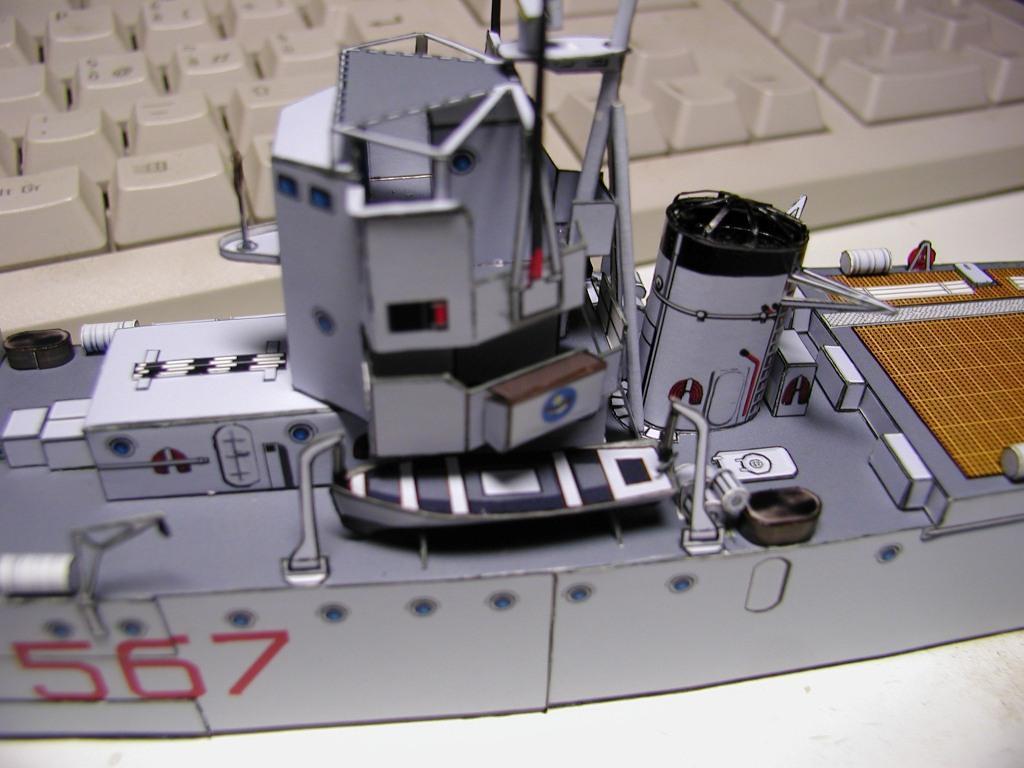 Корвет Ape (1973) paper model