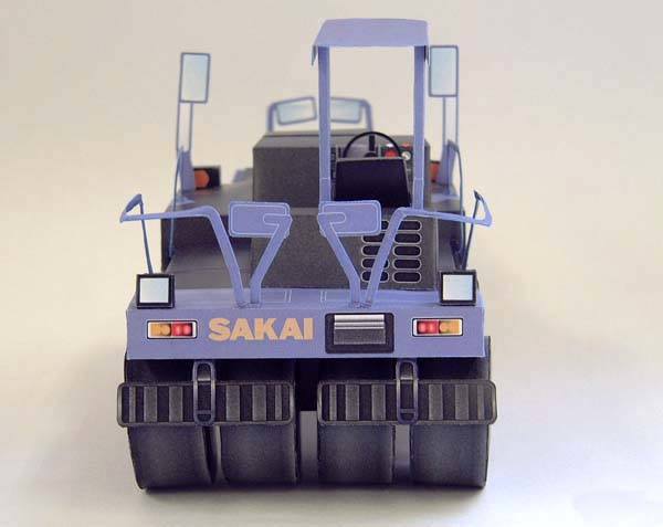 Пневматический каток SAKAI TZ700 (Металлик) paper model